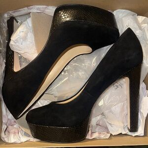 Jessica Simpson Black Platform Heels